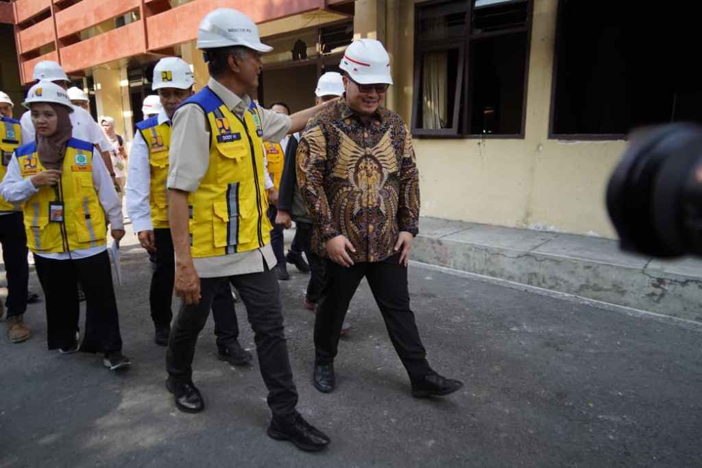 Rehab Didanai Pusat, Mas Dhito Sebut Pemkab Kediri Akan Hapus Aset Gedung yang&nbsp;Diratakan
