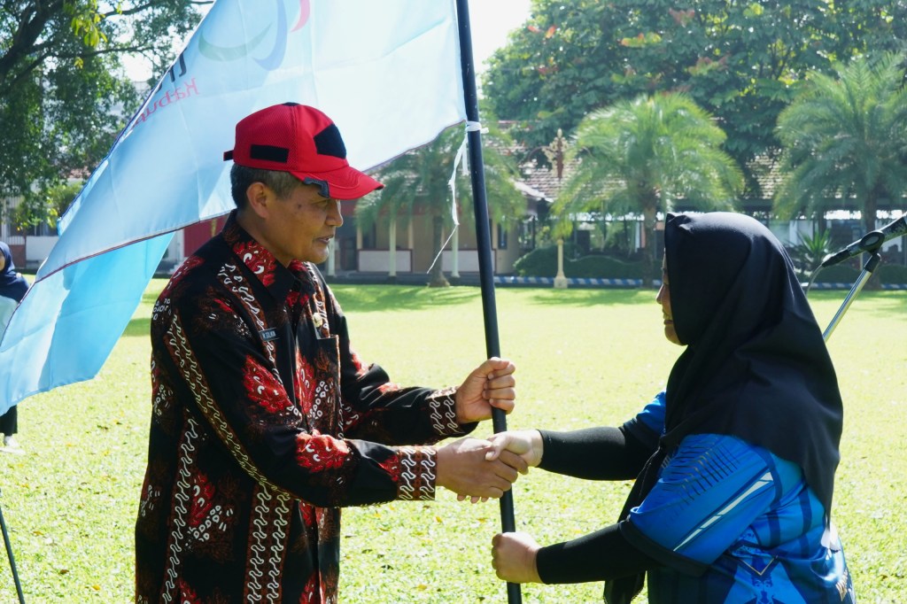 Pemkab Kediri Lepas Kontingen NPCI, Mas Dhito Minta Atlet Jaga Semangat dan&nbsp;Sportivitas