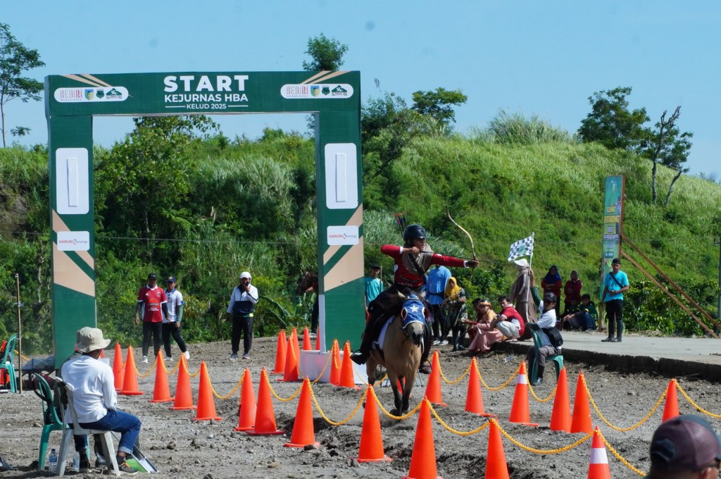 Kejurnas Horseback Archery 2025 Digelar di Kawasan Wisata Gunung&nbsp;Kelud