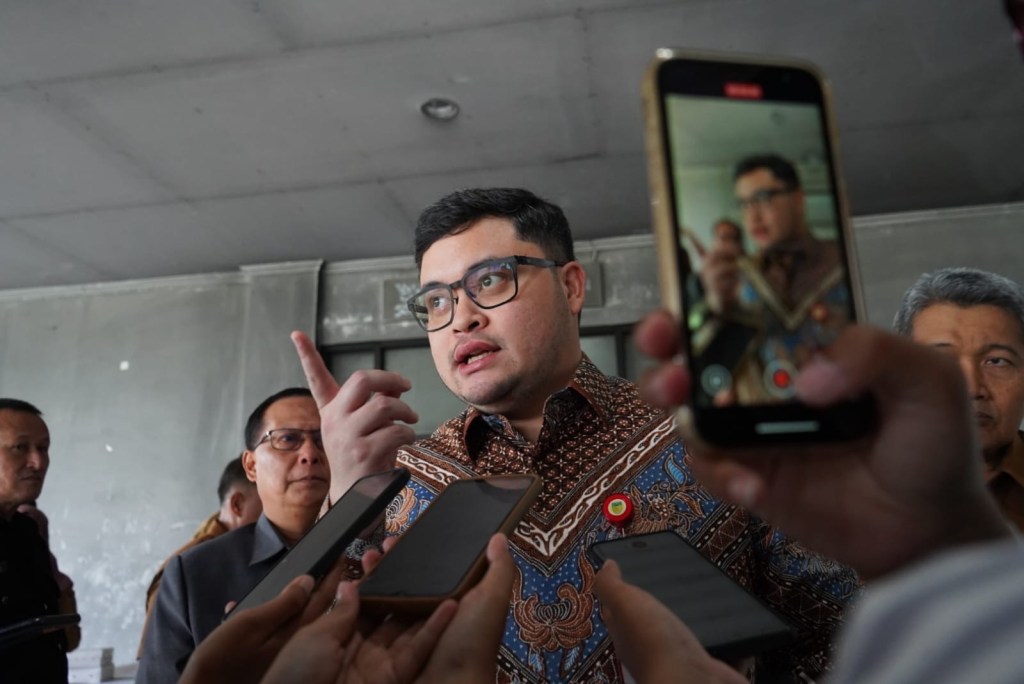 Keputusan Belum Final, Mas Dhito Sebut Kebijakan 5 Hari Sekolah Masih Dikaji