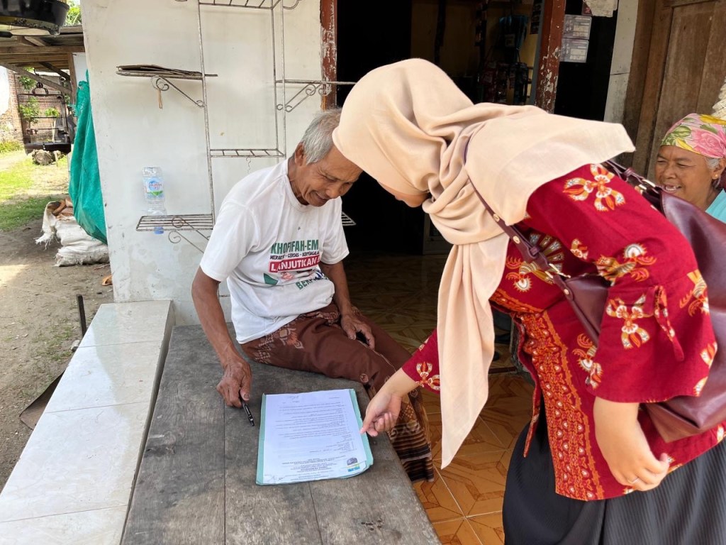 Beasiswa dari Mas Dhito Banyak Peminat, Tim Verifikasi Pastikan Kondisi Riil&nbsp;Pemohon