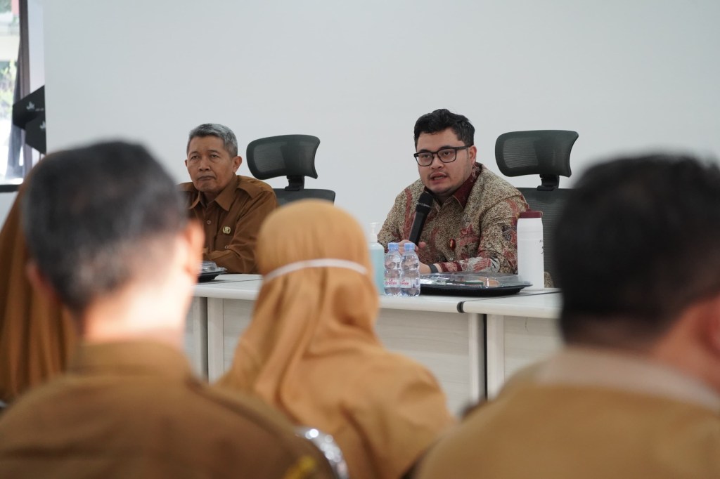 Mas Dhito Minta Camat Proaktif Pantau Perubahan Desil&nbsp;Warga