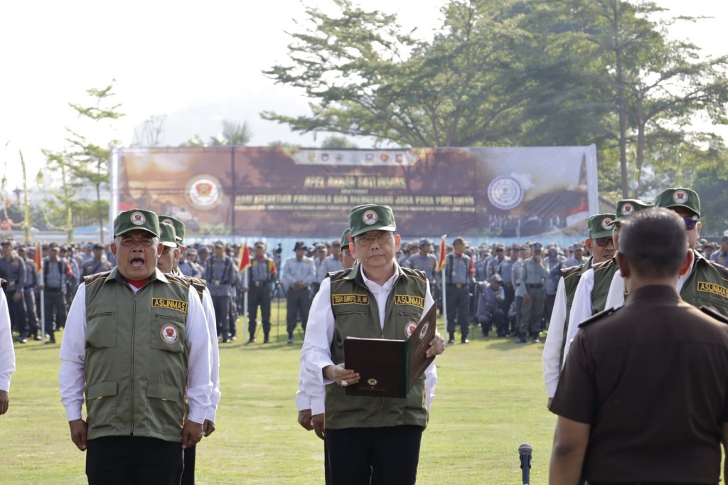 Kajati Jateng Teguh Subroto Pimpin Ratusan Ribu Anggota Aslinmas dan Kumandangkan “Hansip&nbsp;Reborn”